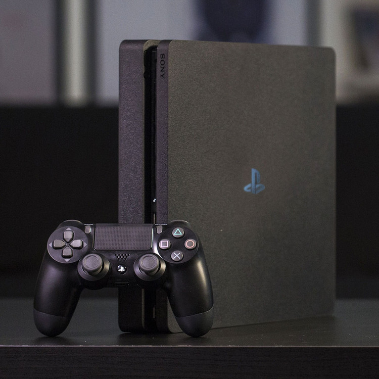 کنسول بازی سونی مدل Playstation 4 Slim ریجن 2 سری CUH-2218B ظرفیت 1 ترابایت(کارکرده همراه فول بازی)